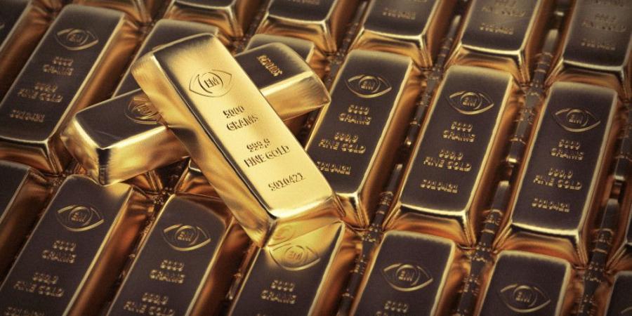 الذهب يتراجع بعد اقترابه من أعلى مستوى في 4 أسابيع مع صعود الدولار