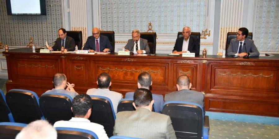 محلية النواب تطالب بتسريع موافقة الري على أرض مستشفى بنها وتؤجل طلب الإحاطة