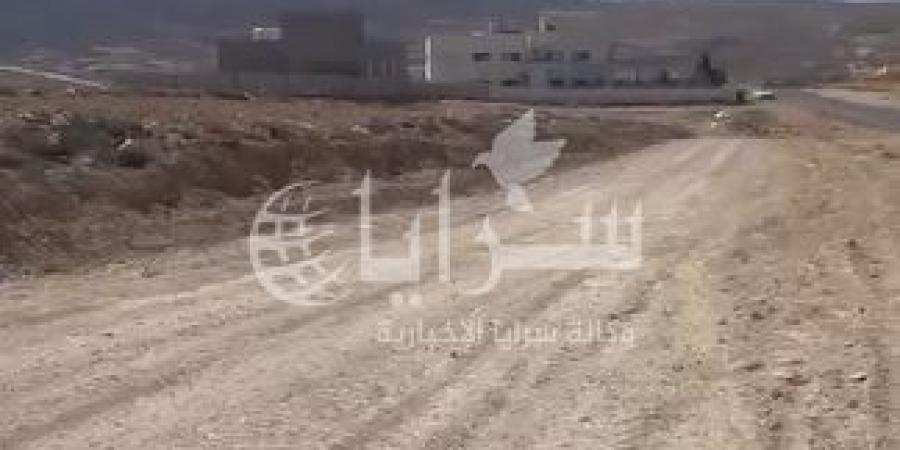 بالفيديو .. أهالي "حي البقعة الجنوبي" في البترا يشتكون ضعف الخدمات وغياب المياه والطرق المعبدة