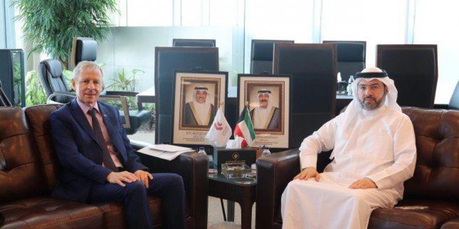 رئيس الطيران المدني الكويتي يبحث مع سفير بلجيكا تعزيز التعاون في مجالات النقل الجوي والشحن