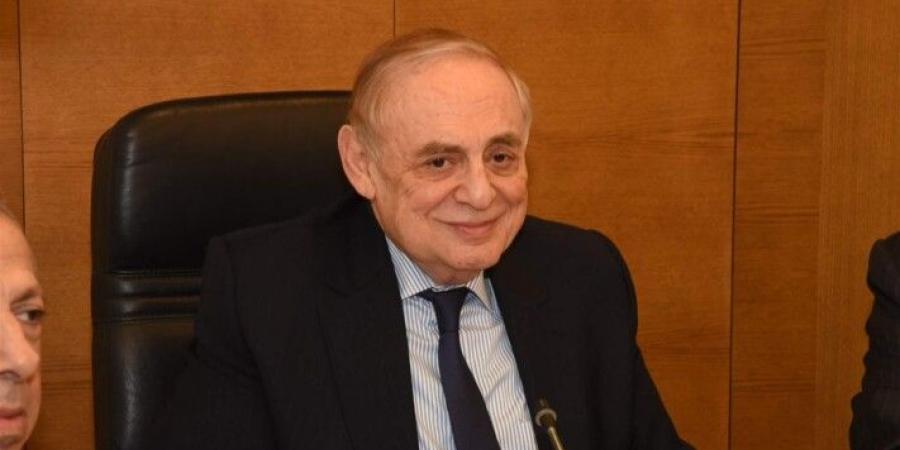 البستاني: بدل ان تكون منكبّين على العمل لإنقاذ لبنان أصبحنا مشغولين بحل أزمة النفايات