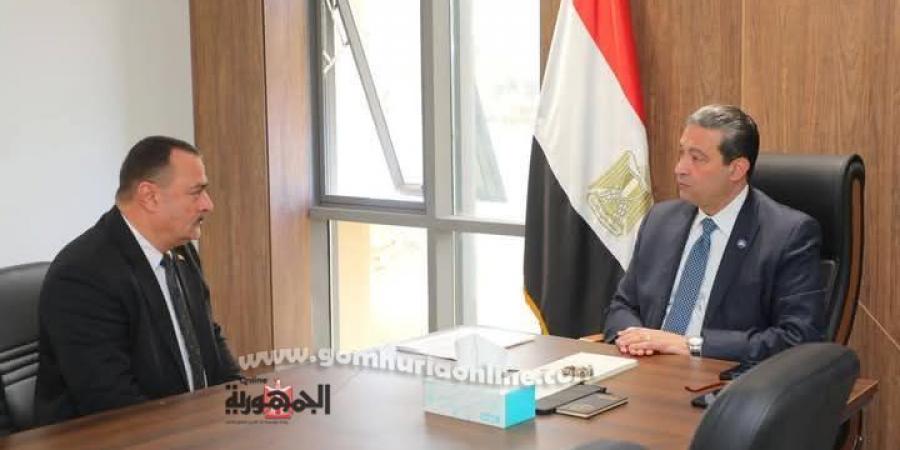 محافظ دمياط يتابع إستعدادات التموين لاستقبال عيد الأضحى 