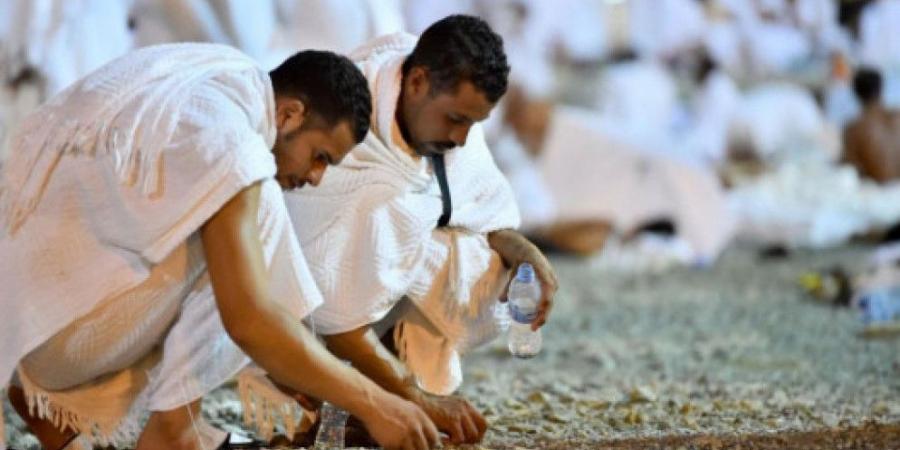حجاج البعثة الأردنية يتجهون إلى مزدلفة مغادرين عرفات