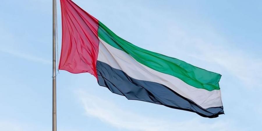 حكام الإمارات يهنئون رئيس الدولة ونائبيه بعيد الأضحى المبارك