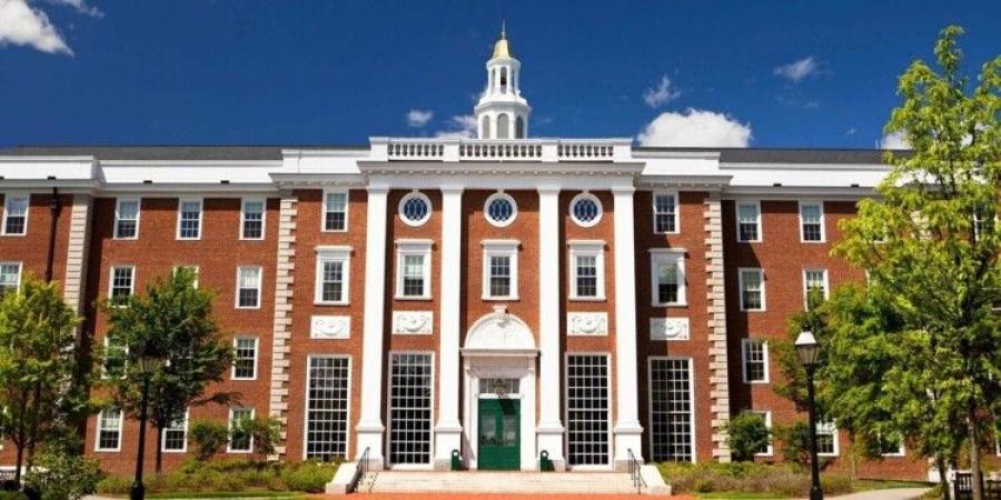 قاضية أميركية علقت موقتًا حظر ترامب دخول طلاب جامعة هارفرد الأجانب إلى أميركا