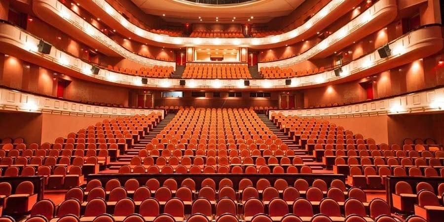 عروض إبداعية متنوعة واحتفالات وطنية على مسارح الأوبرا خلال شهر يونيو