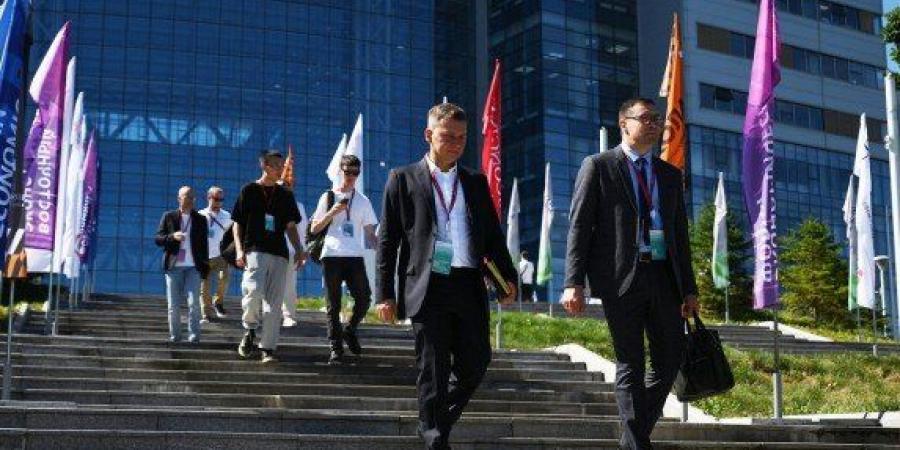 انطلاق فعاليات المنتدى الرقمي العالمي 2025 في روسيا
