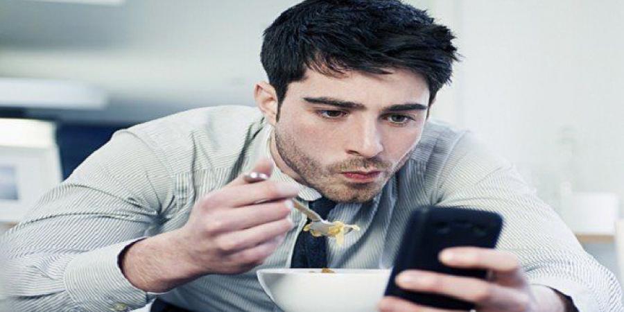 احذر هذه العادات اليومية.. تبطئ الأيض وتعيق خسارة الوزن