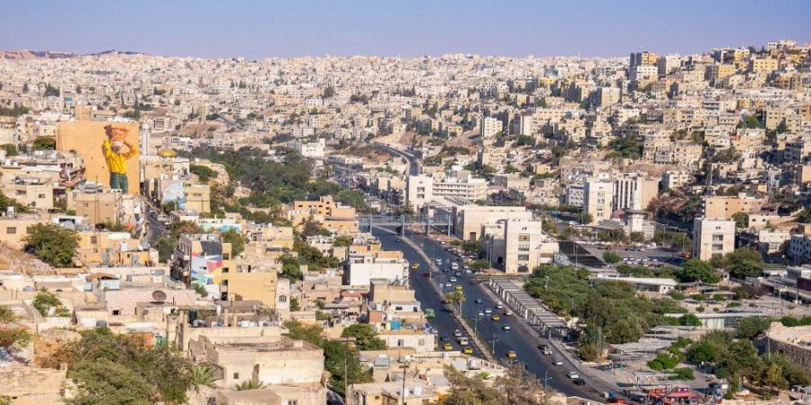 أجواء حارة نسبيا والحرارة أعلى من معدلاتها