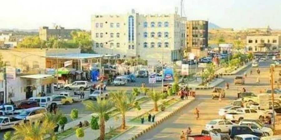 مأرب – حريب: تشييع جثامين أربعة شبان قضوا في حادث مأساوي وسط حضور واسع