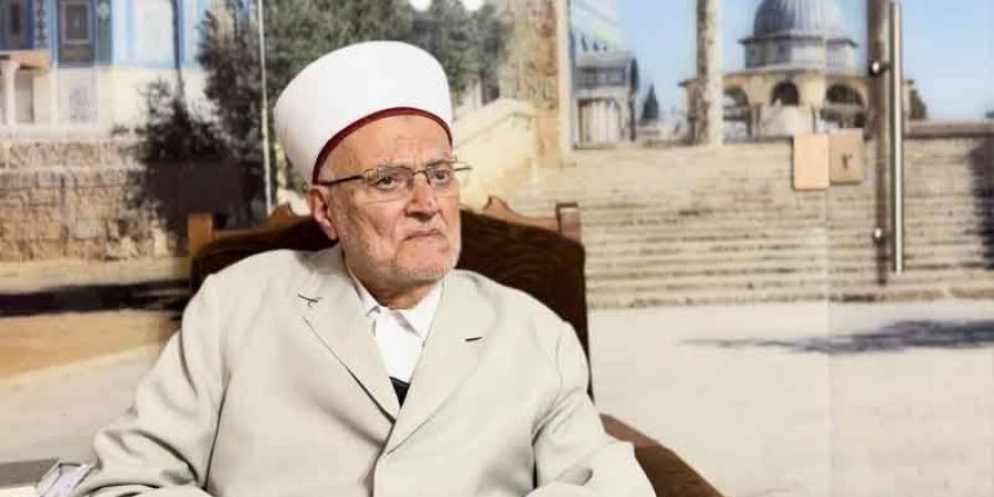 خطيب الأقصى يشيد بصمود المقدسيين