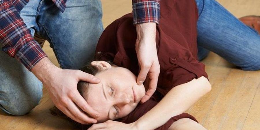 دراسة .. الإنسان قد يسمع من حوله حتى بعد فقدان الوعي وقبل وفاته