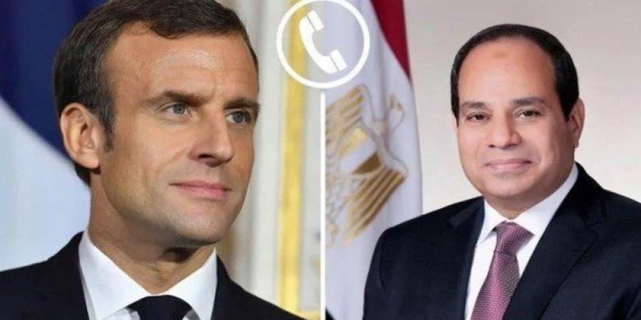 الرئيس المصري ونظيره الفرنسي يشددان على أهمية استمرار التنسيق المشترك في مواجهة الأزمات الإقليمية والدولية