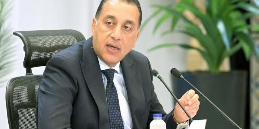 رئيس الوزراء يصل محافظة البحيرة لتفقد ومتابعة سير العمل