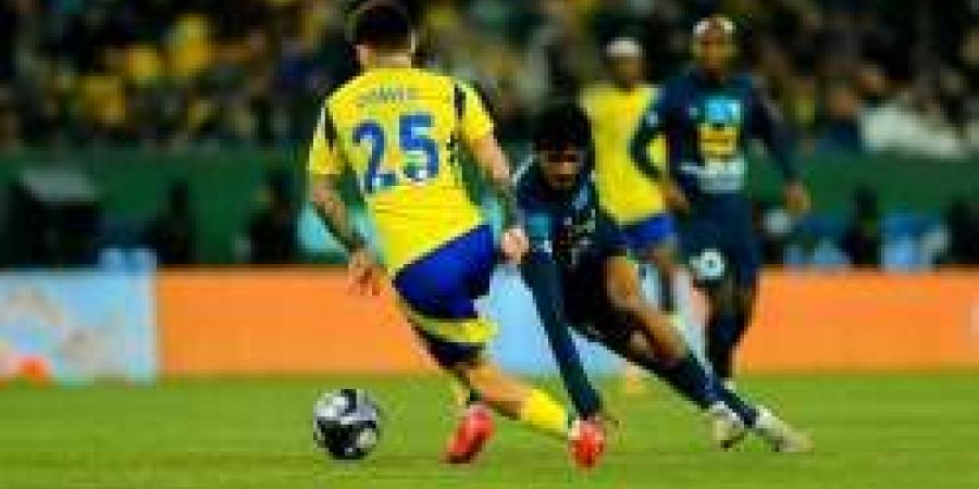 الإعلامي الدويش غاضب حول ما يدور داخل جدران النصر