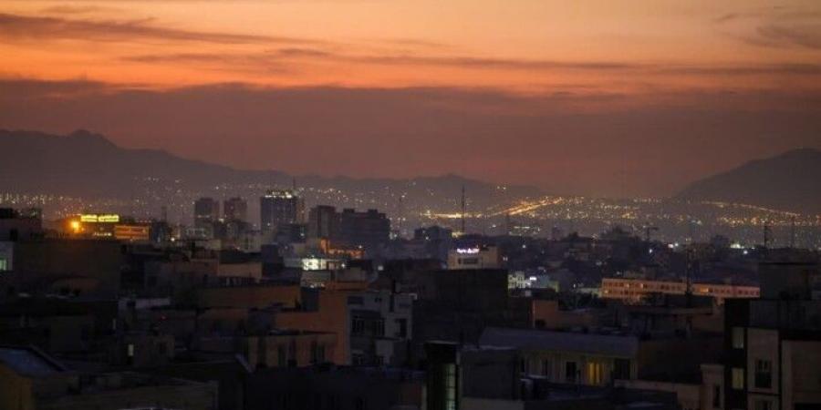 وكالة "تسنيم" الإيرانية: تفعيل الدفاعات الجوية في العاصمة طهران