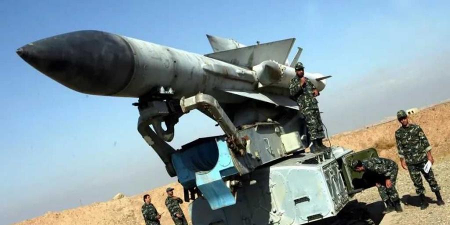 إعلام إسرائيلي: إصابة أو اغتيال رئيس أركان ميليشيا الحوثيين وآخرين في غارة بصنعاء