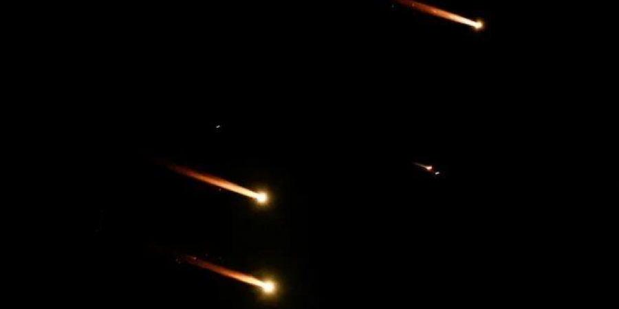 بث مباشر.. إيران تطلق دفعة صواريخ جديدة باتجاه إسرائيل