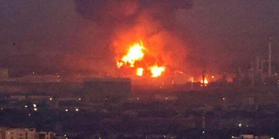 الخارجية الأمريكية تحذر مواطنيها من السفر إلى إيران