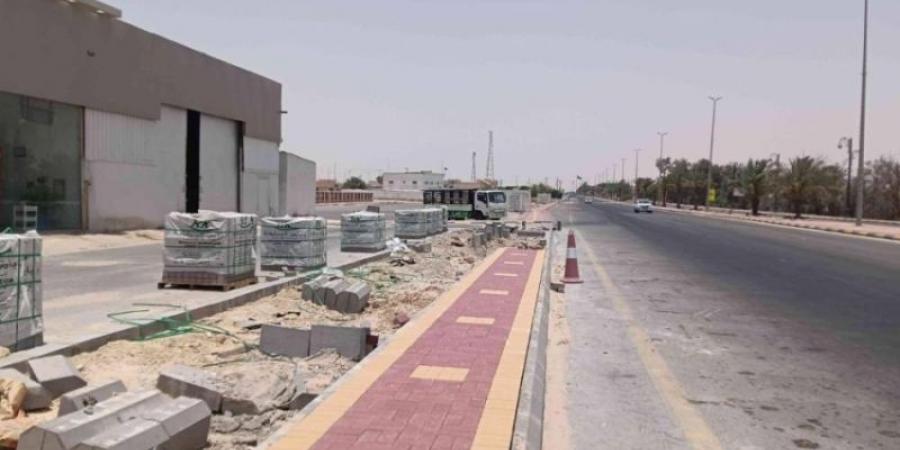 إنجاز 30% لمشروع السفلتة والأرصفة والإنارة في الصرار