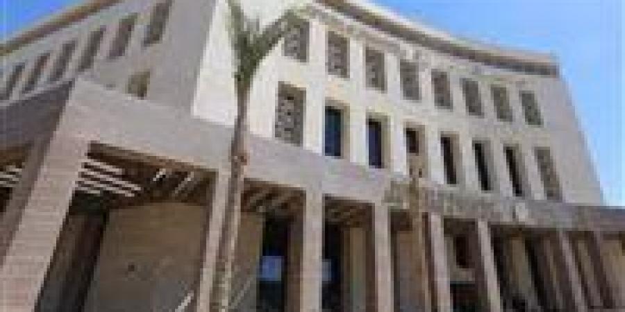 مصدر بالتعليم ينفي استبعاد رئيس لجنة سوهاج فى امتحانات الثانوية العامة.. والمحافظ يطالب بالإبلاغ عن أى فساد أو غش