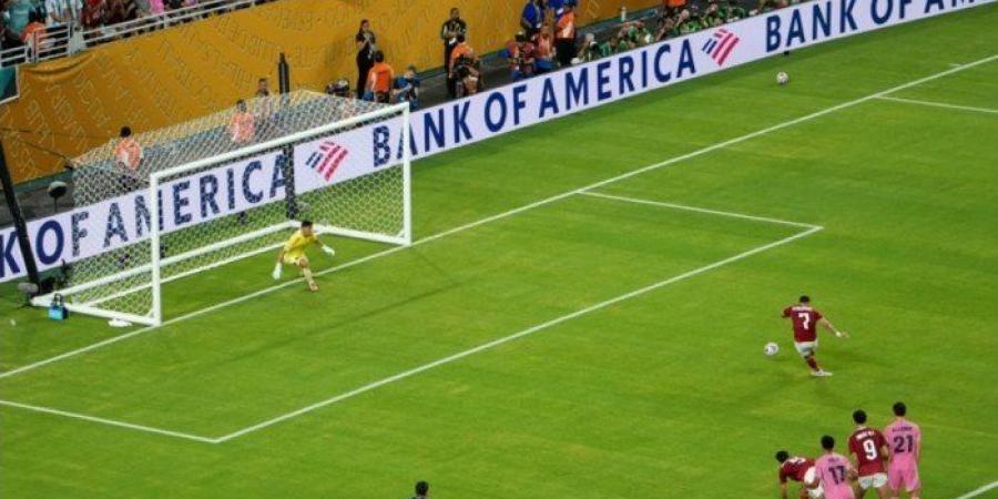 تقارير الأهلي المصري يعاقب "تريزيجيه" تفاصيل