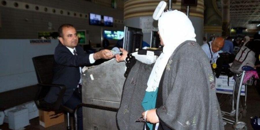 اليوم.. مصر للطيران تنظم 21 رحلة جوية لعودة حجاج بيت الله الحرام