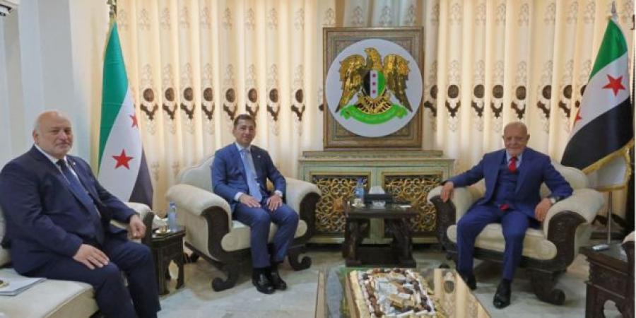 وزير الاقتصاد والصناعة يبحث مع وفد غرفة التجارة العربية النمساوية تعزيز التعاون