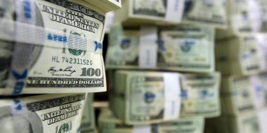تصاعد التوتر بين إيران وإسرائيل يدفع الدولار للارتفاع وسط إقبال على الملاذات الآمنة.. ما التفاصيل؟
