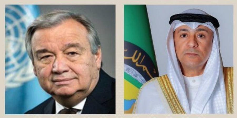 الأمين العام لمجلس التعاون يبحث هاتفيا مع الأمين العام للأمم المتحدة مستجدات الأوضاع وجهود التهدئة في المنطقة