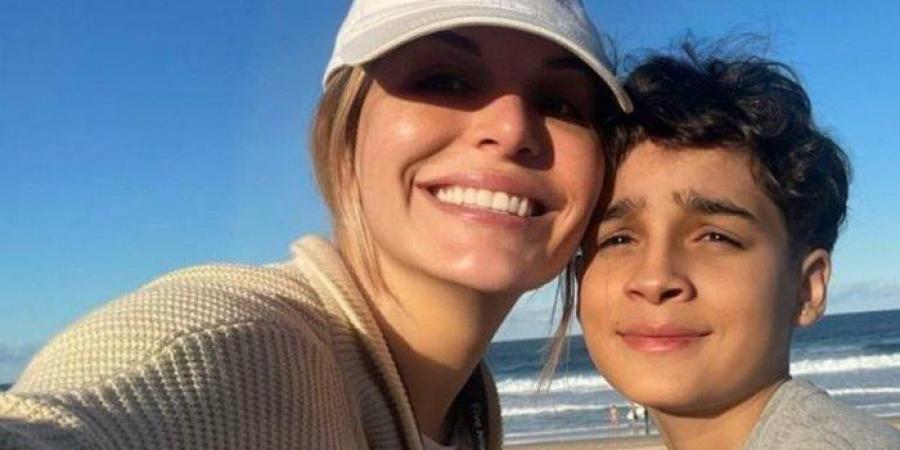 مأساة المذيعة الأسترالية كلير ماكان.. انتحار ابنها وفشل محاولة "الكرونيكس" لإنقاذه
