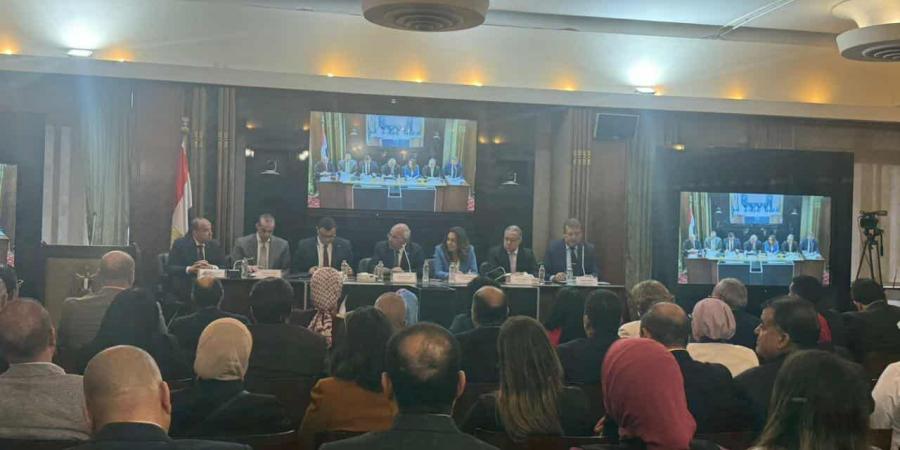 مستشار رئيس مجلس النواب: البرلمان يحق له التدخل تشريعيا لإنهاء قوانين الإيجار القديم الاستثنائية