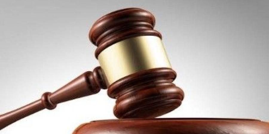السجن المشدد 15عاماً لأشقاء وأبناء قتلوا شاباً وحازوا أسلحة نارية