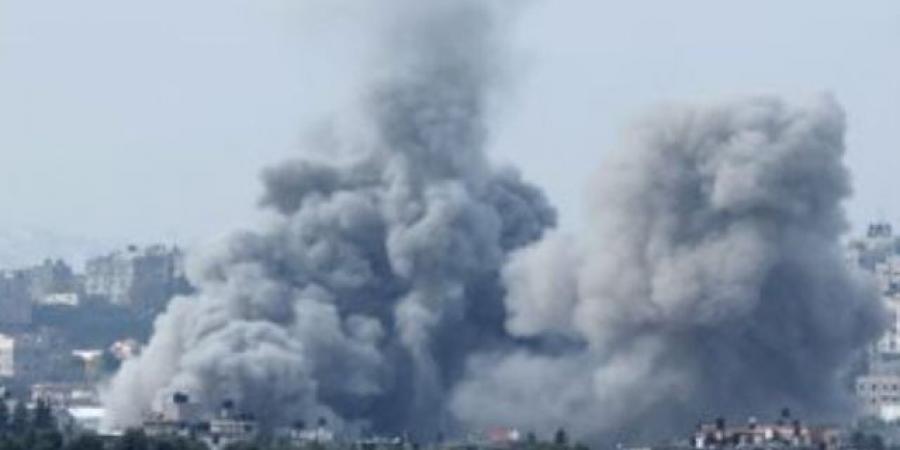 استُشهاد وإصابة 27 فلسطينيا بينهم طفل في قصف إسرائيلي بوسط غزة