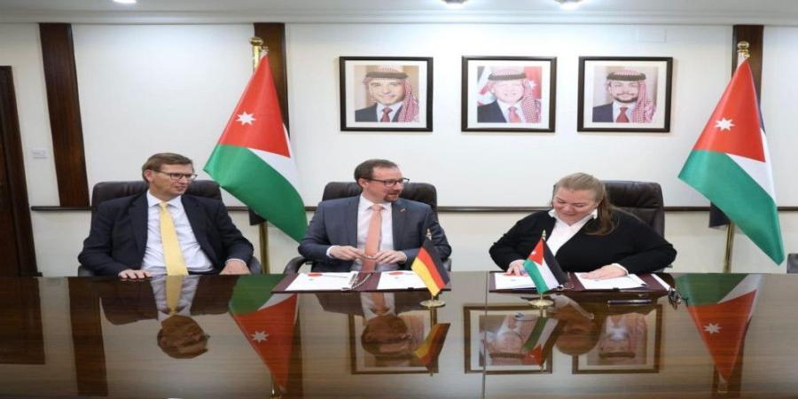 3 اتفاقيات بقيمة 35 مليون يورو لتنفيذ مشروع مرتبط بالتوظيف