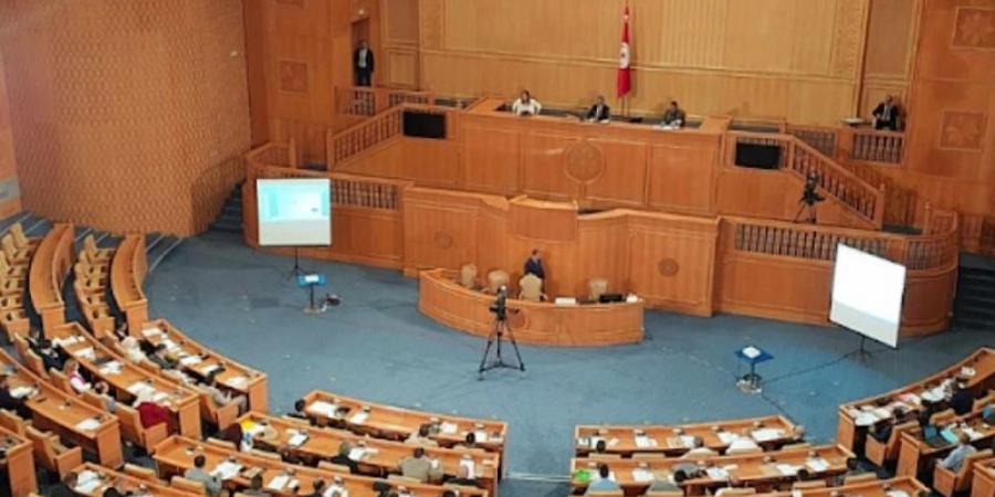 نواب بمجلس الجهات والاقاليم يؤكدون ضرورة التزام البنوك بقرارات البنك المركزي