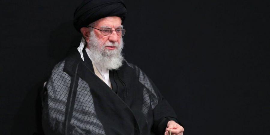 الإمام الخامنئي: العدو الصهيوني يُعاقب