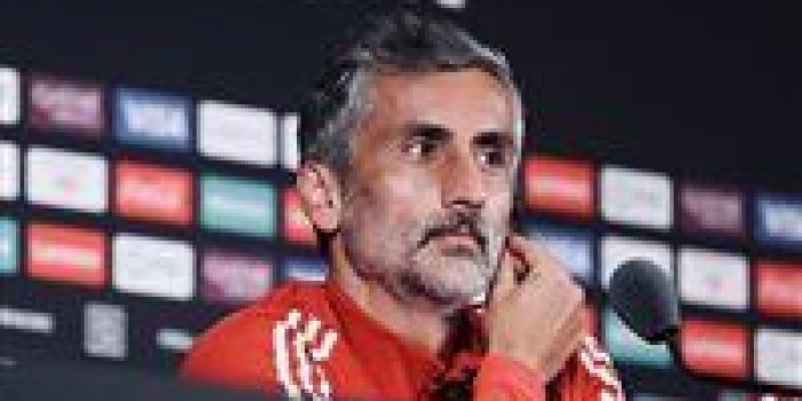 ريبيرو يدرس الدفع برباعي هجومي في مباراة بورتو بكأس العالم للأندية