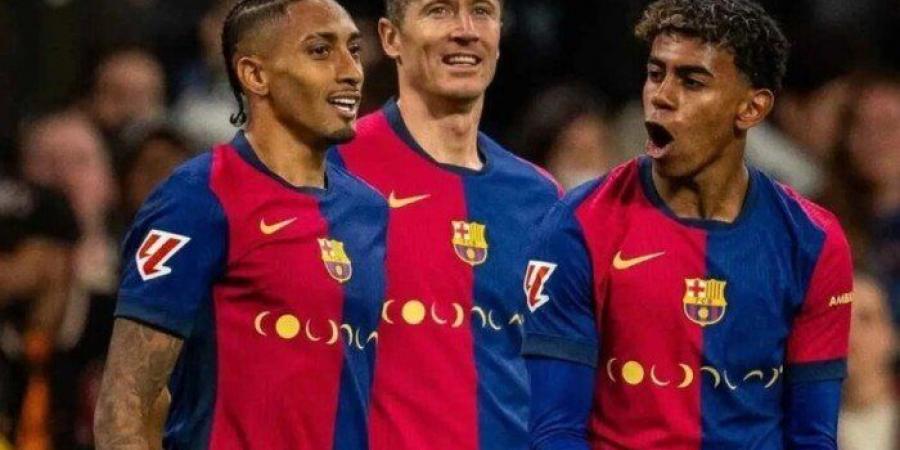 مهاجم برشلونة على رادار الدوري السعودي