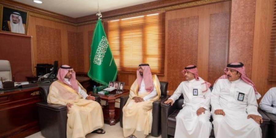 نائب أمير حائل يزور محافظة بقعاء