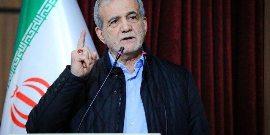 بمشاركة الرئيس الإيراني.. مظاهرات حاشدة في طهران تنديدًا بالضربات الأمريكية