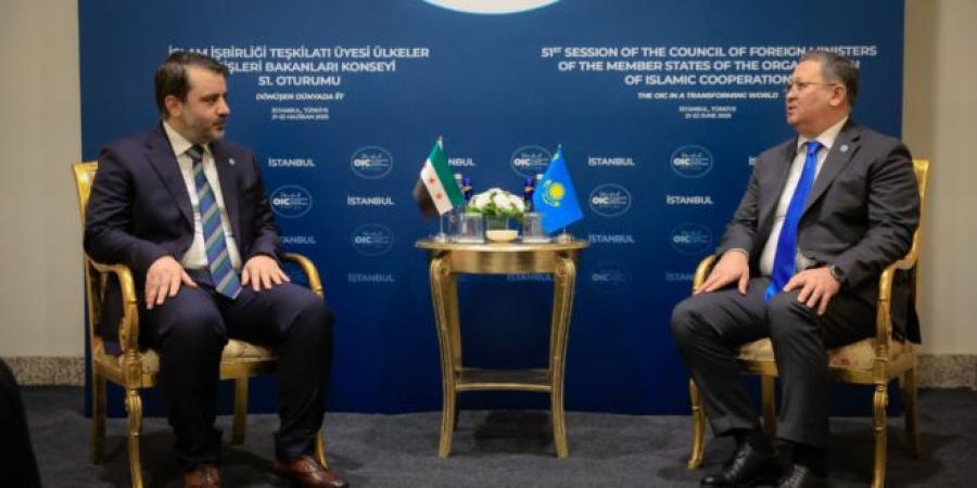 وزير الخارجية السيد أسعد الشيباني يلتقي عدة وزراء على هامش أعمال الدورة الـ 51 لمجلس وزراء خارجية الدول الأعضاء بمنظمة التعاون الإسلامي