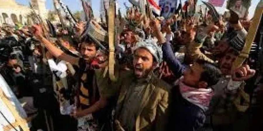 مسؤول يمني: الحوثي لم يُنقذ غزة لكنه دمر اليمن
