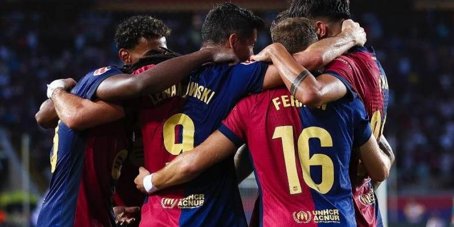 الصفقات الجديدة تجبر برشلونة على رحيل لاعبين بارزين