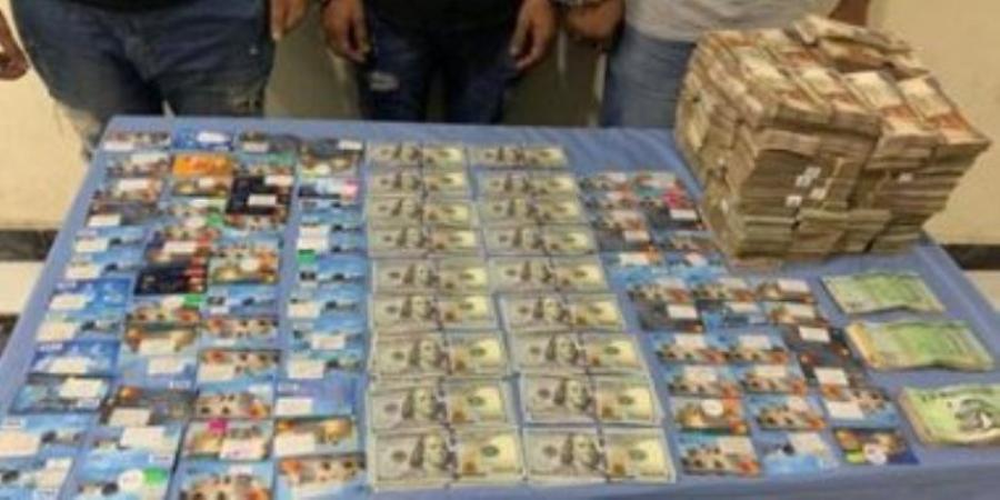 ضربات أمنية مستمرة لضبط مرتكبي جرائم الإتجار غير المشروع بالنقد الأجنبي