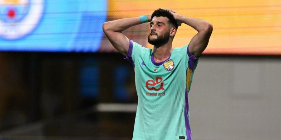 لاعب العين الشاذلي «مُحبط» بعد سداسية مانشستر سيتي