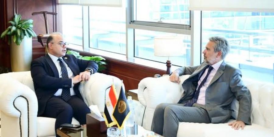 الرقابة المالية تستعرض فرص الشراكة مع إيطاليا في القطاع غير المصرفي