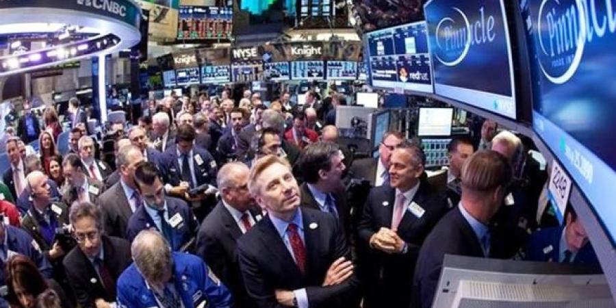 تباين الأسهم الأمريكية وسط ترقب لرد إيران على القصف الأمريكي
