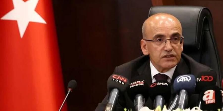 وزير: تركيا مستعدة للتحرك سريعا للحفاظ على استقرار السوق