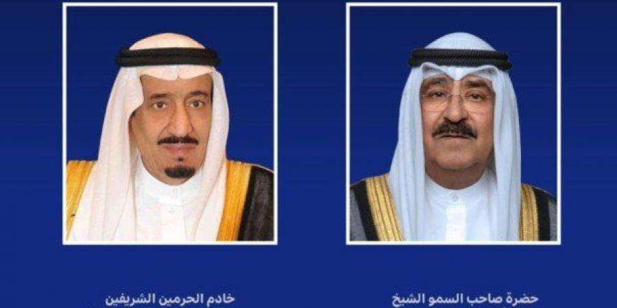 أمير الكويت يعزي خادم الحرمين الشريفين بوفاة الأمير فيصل بن خالد آل سعود
